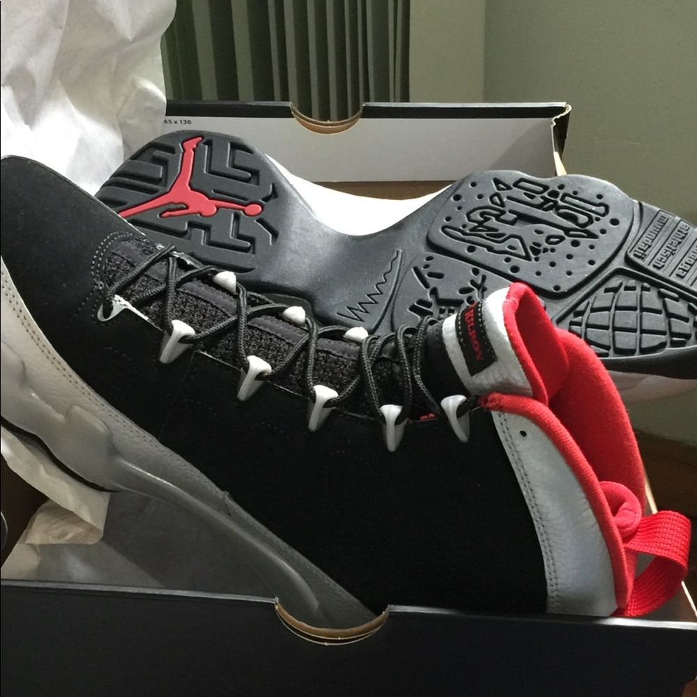 2013 air Jordan retro OG release date sneakers - Picture 7 of 8